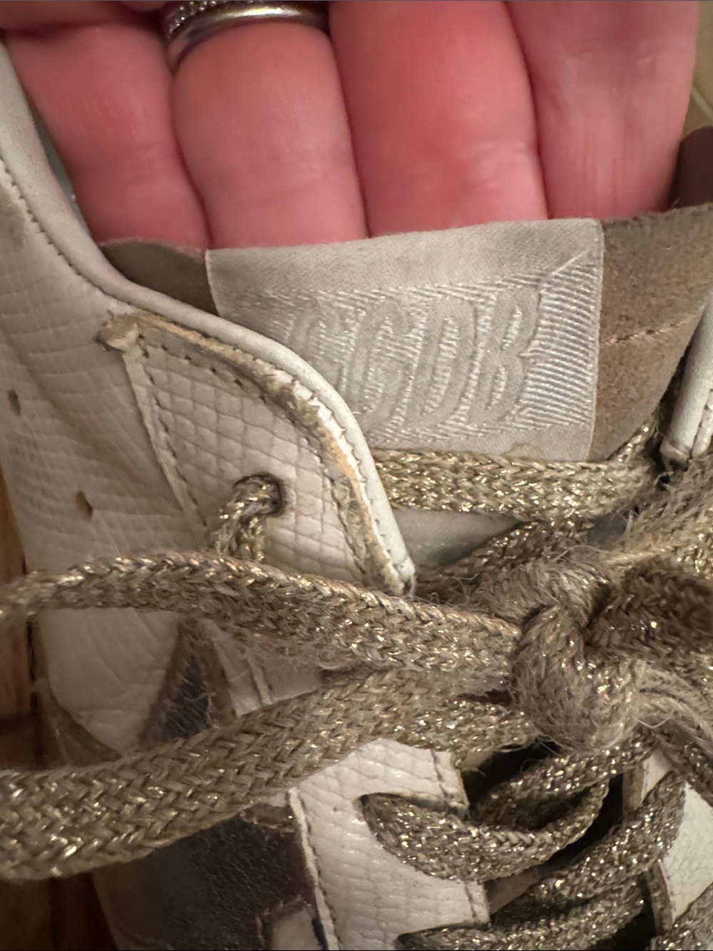 Golden Goose Superstar Style White Leather Sneakers with Gold Star - Picture 6 of 7